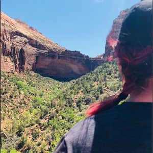 Meet your Posher, Yvette